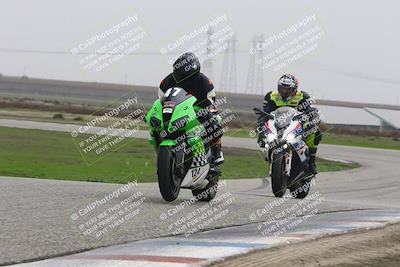 media/Nov-30-2025-TrackDaz (Sun) [[d8b22663df]]/B Group/Session 5 (Wheelie Bump)/